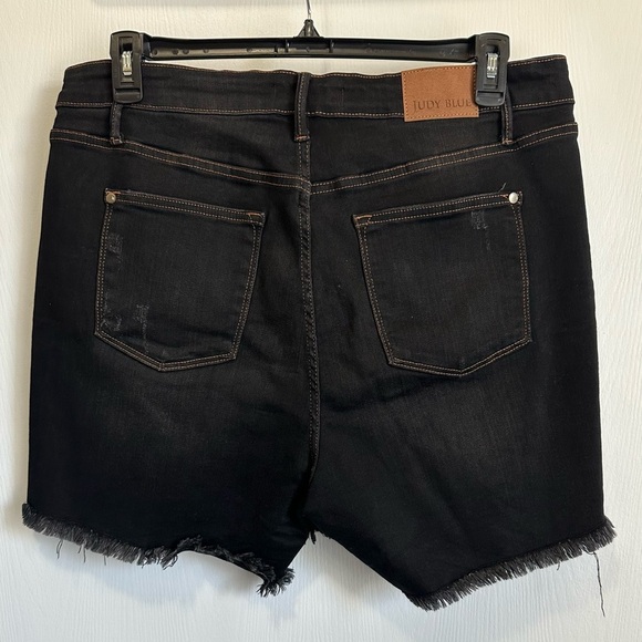 Judy Blue Black Jean Shorts - Picture 6 of 6